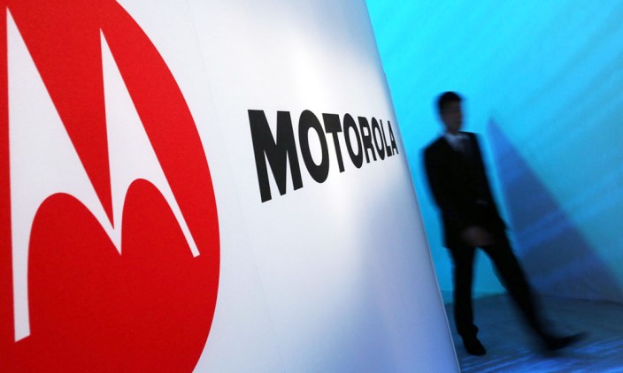Motorola And Verizon Hold News Conference
