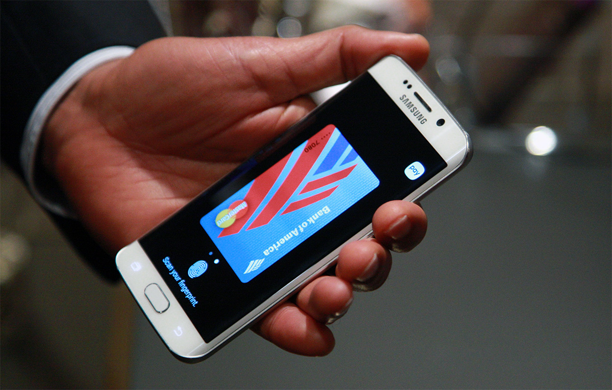 Samsung Pay in action (via Engadget)