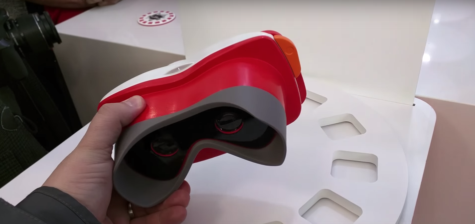 Mattel’s retro-rebooted $30 VR View-Master is now available for iOS and Android | 9to5Toys 2015-10-05 14-36-44
