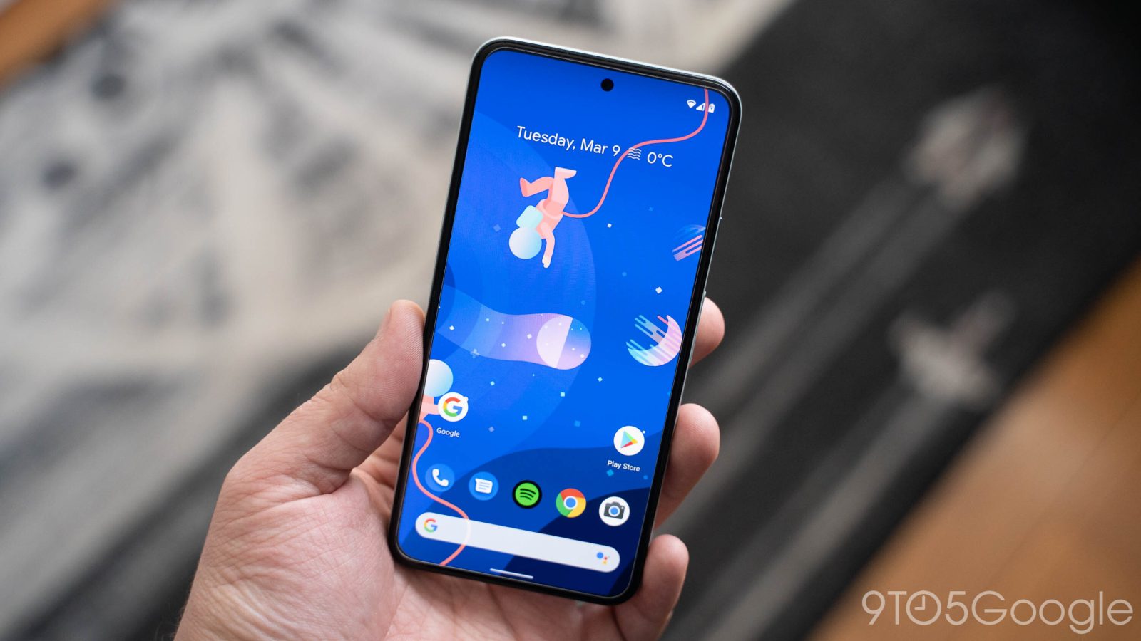 Google Pixel 6 mockup with hole punch camera in top center of screen