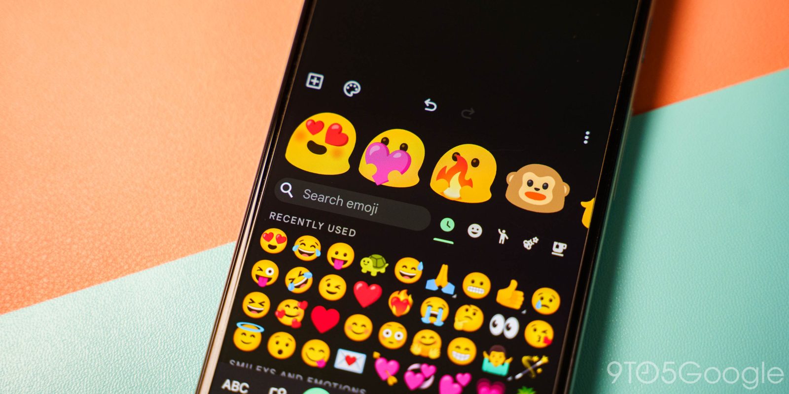 Gboard emoji kitchen on Android